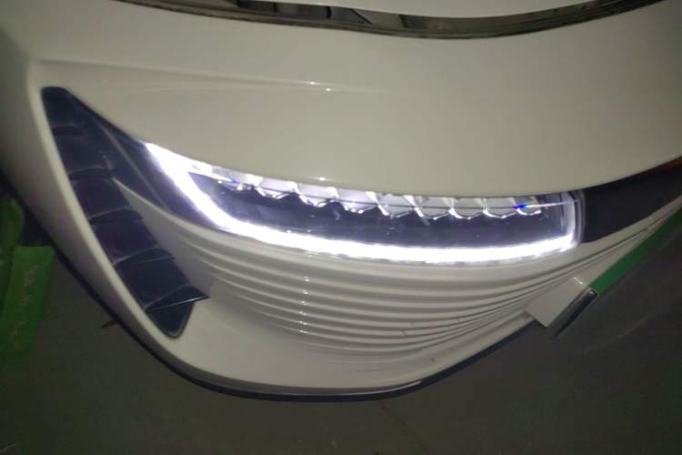 Used ORA iQ 2018 Smart Connectivity Model
