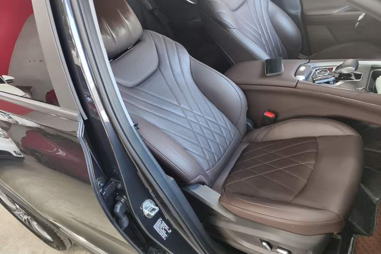 Used Chery Tiggo 8 PLUS 2024 Champion Edition 290TGDI DCT Deluxe Version 5-Seater