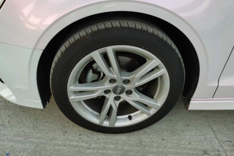 Used Audi A3 2019 Limousine 35 TFSI Fashion Edition China VI Emission Standard
