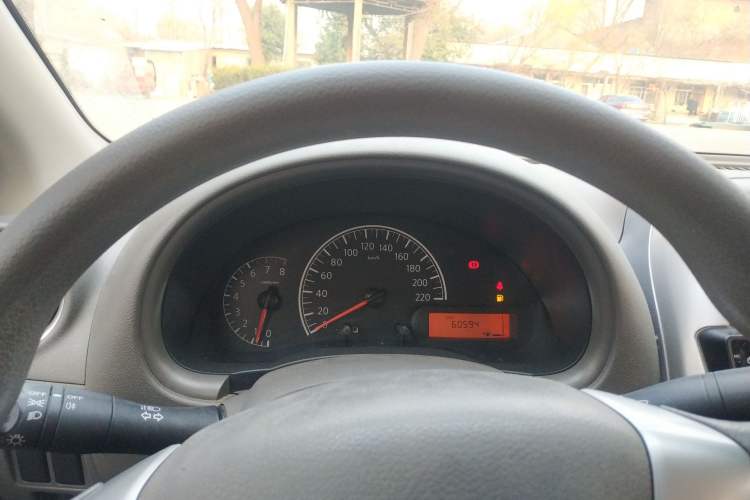 Used Nissan Sunny 2015 1.5XE Manual Comfort Edition