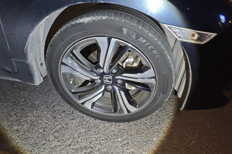 Used Honda Civic 2016 220TURBO CVT Prestige Edition
