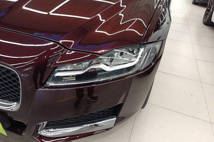 Used Jaguar XFL 2018 XFL 2.0T 250 PS Luxury Edition
