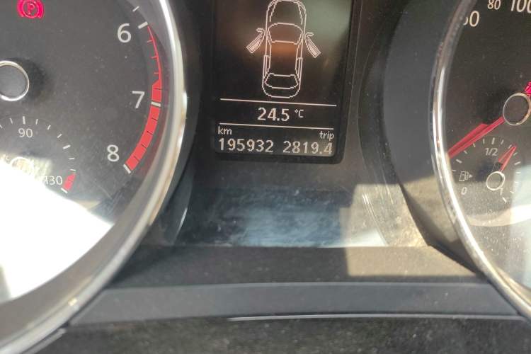 Used Volkswagen Sagitar 2015 230TSI Automatic Luxury Model