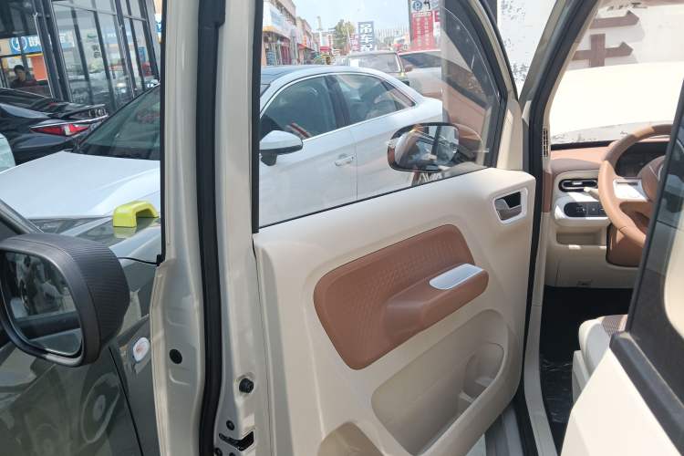 Used Wuling Hongguang MINIEV 2024 3rd Generation 215km Youth Edition
