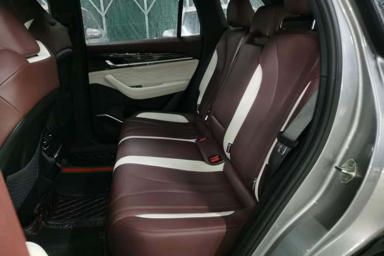 Used Geely Auto Monjaro L 2024 2.0TD High-Power Automatic Two-Wheel Drive Yunqi Version
