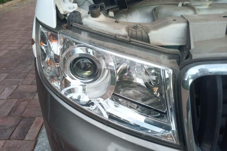 Used Jinbei New Hiace X30L 2019 1.5L Cargo Van Wealth Edition China VI SWC15M Right Front Headlight