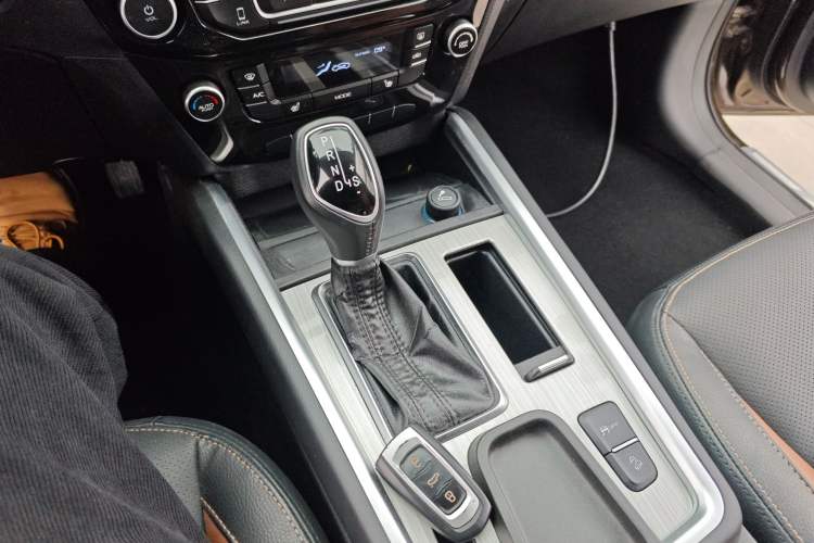 Used Geely Auto Vision X6 2016 1.3T CVT Flagship Model