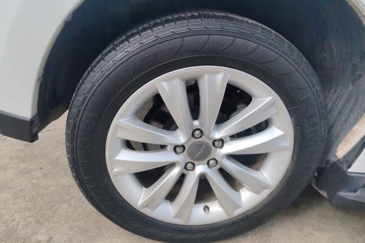 Used Haval H2 2016 Red-Label 1.5T Manual Two-Wheel Drive Luxury Model