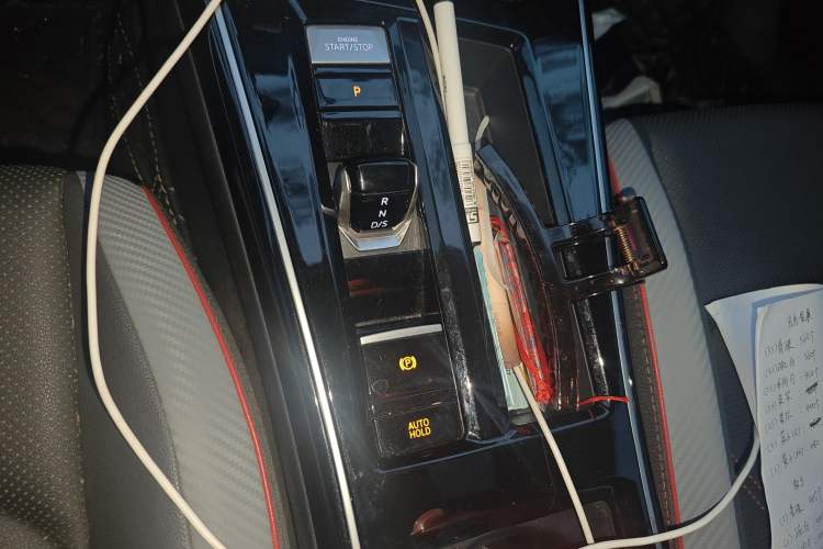 Used Volkswagen Lamando 2022 Lavida L 280TSI DSG Cool & Spicy Edition Gear Lever