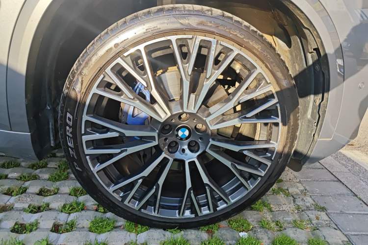 Used BMW X5 2023 xDrive 40Li M Sport Package