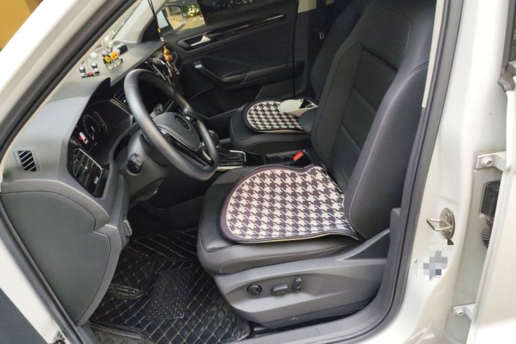 Used Volkswagen T-ROC 2022 280TSI DSG Two-Wheel Drive Comfort PLUS Left Front Seat