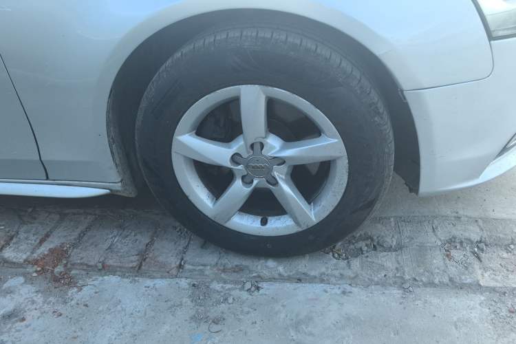 Used Audi A4L 2013 30 TFSI Automatic Comfort Model