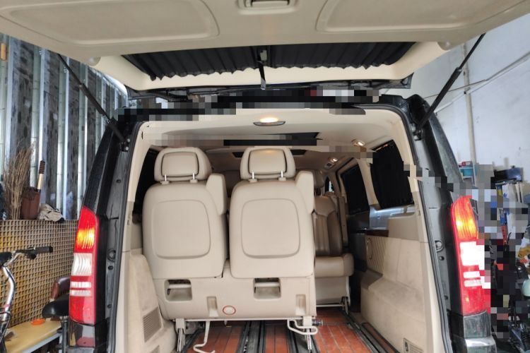 Used Mercedes-Benz Viano 2013 3.0L Navigator Edition Trunk