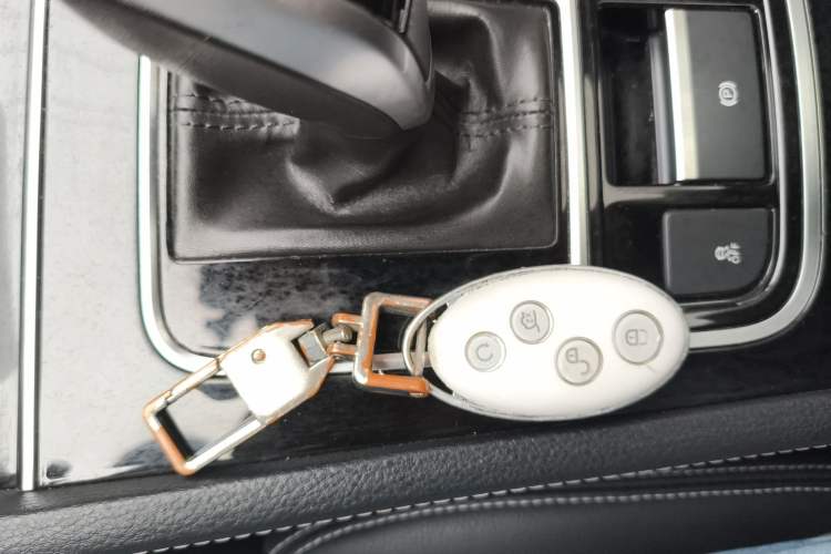 Used BYD Song MAX 2019 1.5T Automatic Smart Connect Ruiyi Sunroof Model 7 Seats China VI Standard
