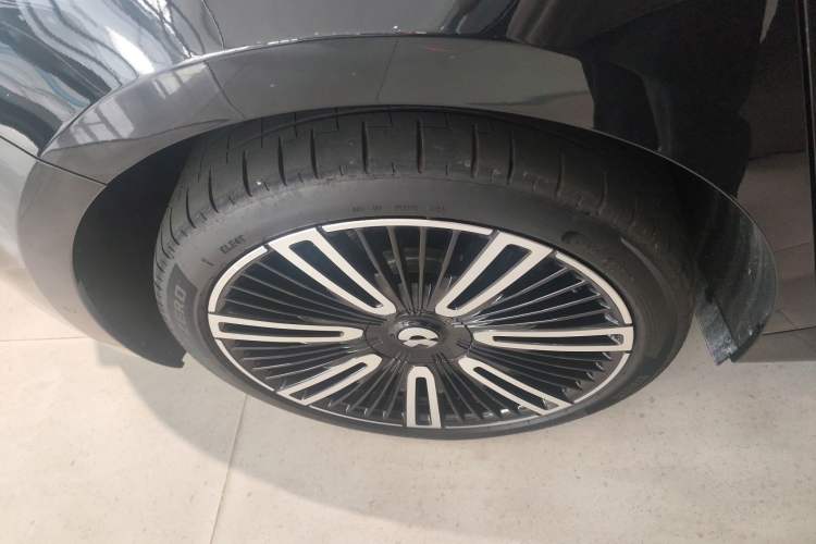 Used Nio ET9 2025 100 kWh