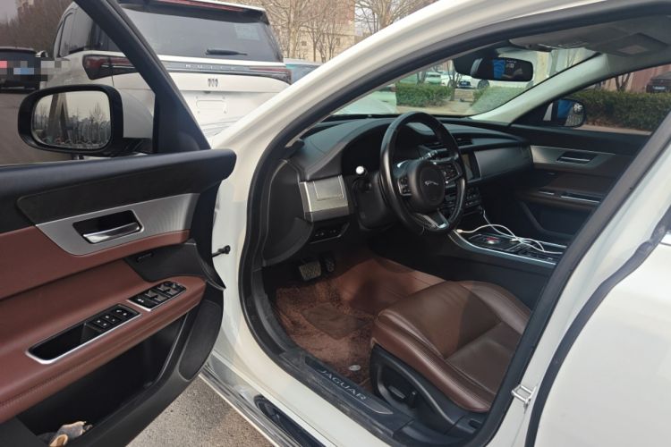 Used Jaguar XFL 2018 XFL 2.0T 250 PS Luxury Edition
