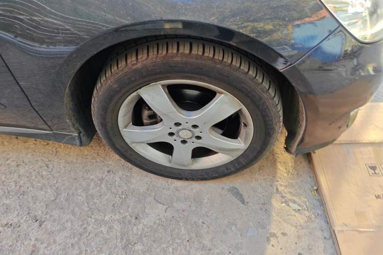 Used Mercedes-Benz R-Class 2014 R 320 4MATIC Luxury Model