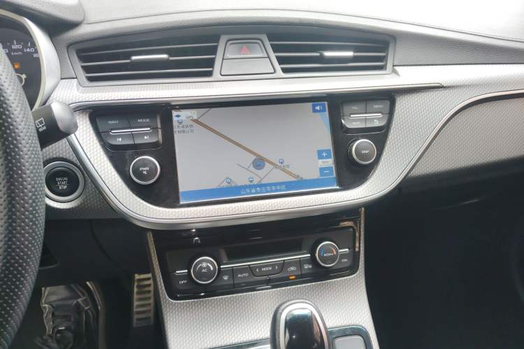Used Geely Auto Emgrand GS 2016 Sport Edition 1.3T Automatic LingShang Model Audio And AC Panel