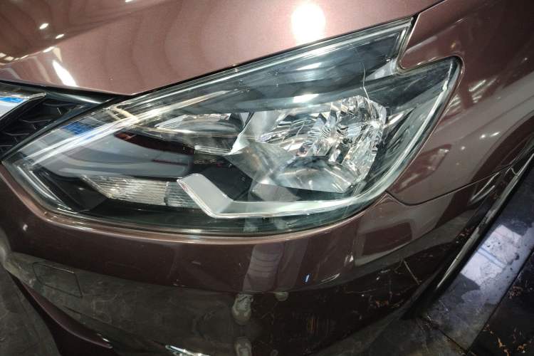 Used Nissan Sylphy 2016 1.6 XL CVT Deluxe Edition Left Front Headlight
