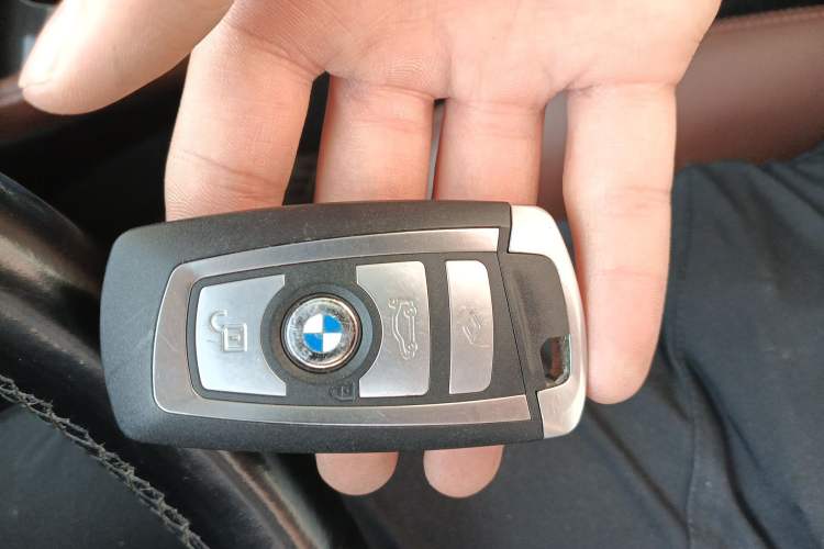 Used BMW 5 Series 2017 520Li Elegant Edition
