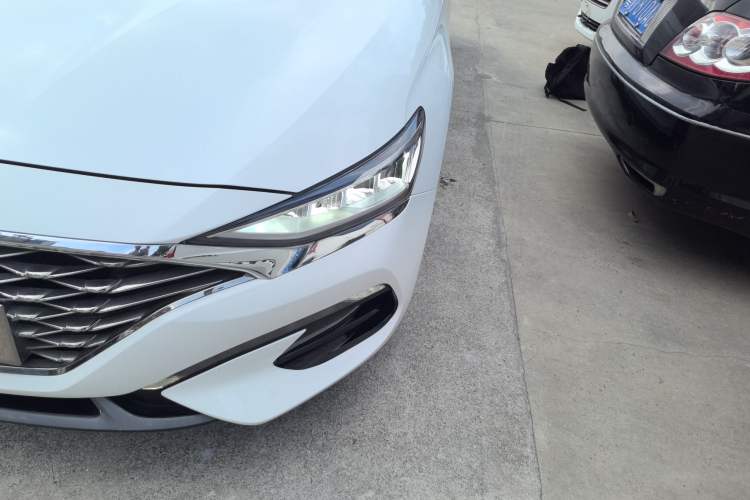 Used Hyundai Lafesta 2019 280TGDi Sport Edition China VI Left Front Headlight