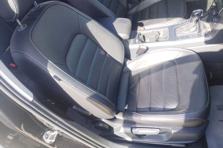 Used Volkswagen Passat 2017 1.8TSI DSG Government Procurement Version (CEA Engine)
