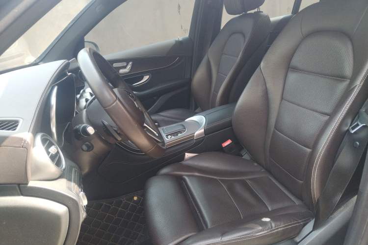 Used Mercedes-Benz GLC 2020 Facelift GLC 300 L 4MATIC Dynamic Edition