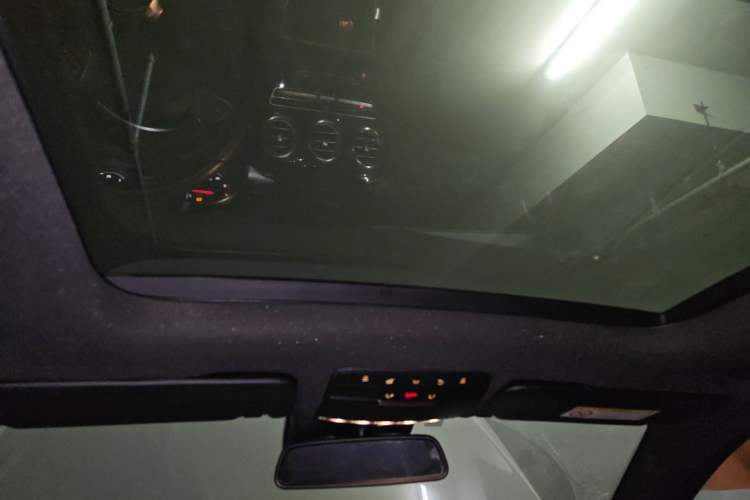 Used Mercedes-Benz GLC 2017 GLC 260 4MATIC Luxury Model
