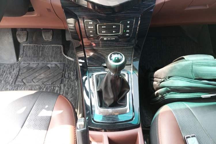 Used BYD Surui 2015 1.5L Manual Comfort Model
