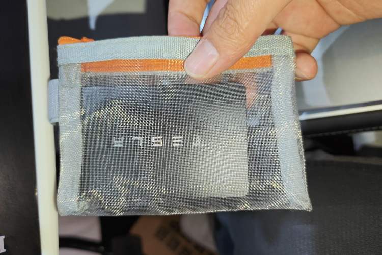 Used Tesla Model Y 2023 Long-Range All-Wheel-Drive Version