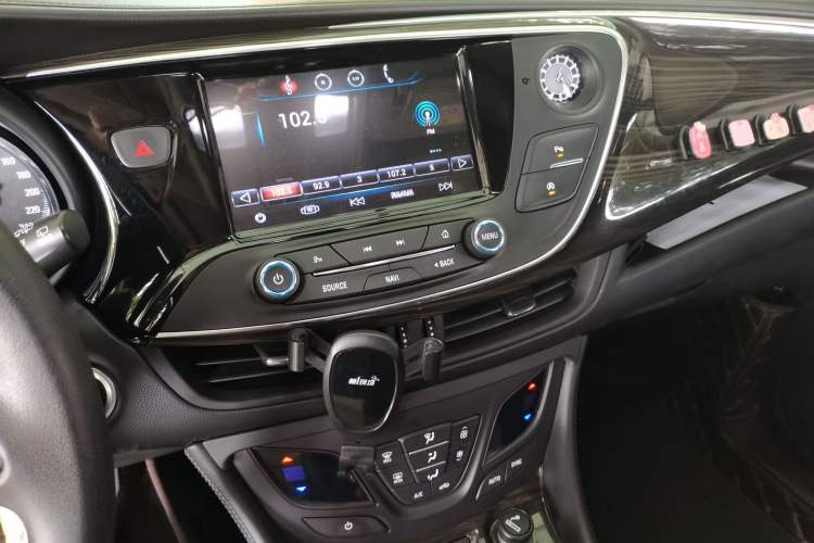 Used Buick Envision 2018 20T Two-Wheel-Drive Leading Model