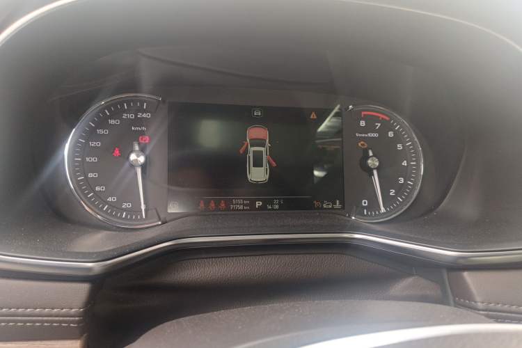 Used Roewe RX8 2019 30T Smart Connectivity Four-Wheel Drive Supreme Flagship Edition Instrument Cluster