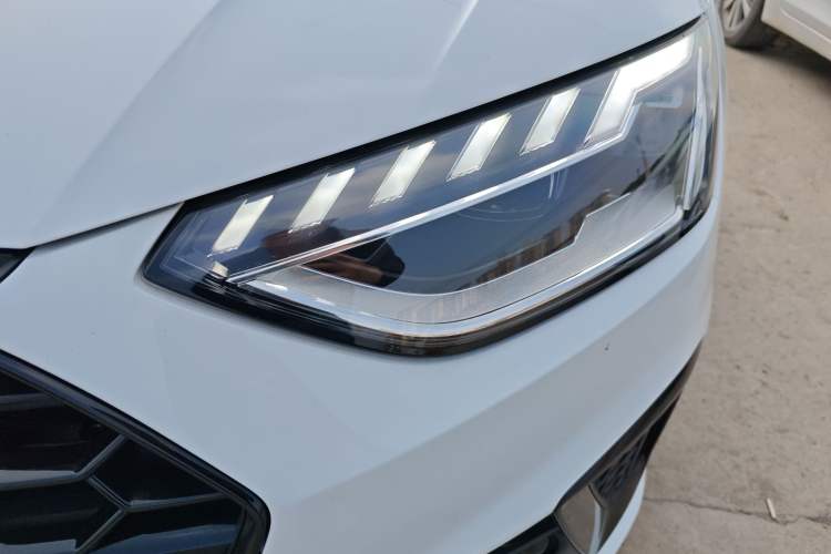 Used Audi A4L 2023 40 TFSI Luxury Dynamic Model
