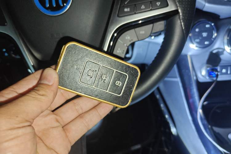 Used BYD Song New Energy 2017 Song DM 1.5TID All-Wheel Drive Luxury Model
