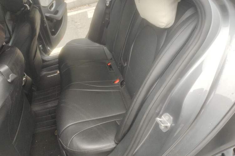 Used Mercedes-Benz C-Class 2018 C 200 Sport Edition Left Rear Seat