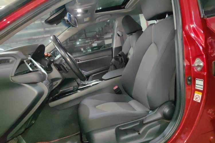 Used Toyota Camry 2018 2.0S FENGSHANG Edition Left Front Seat