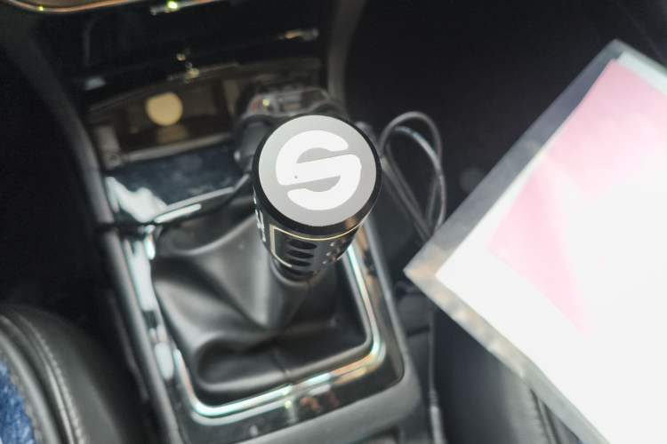 Used Mitsubishi Lancer EX 2012 Chasing Edition 1.8L Manual Luxury Model
