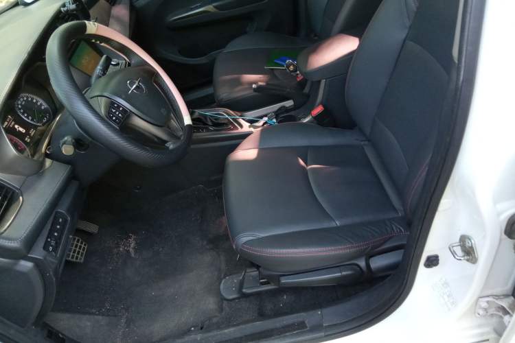 Used Haima M3 2016 1.5L CVT Smart Luxury Version
