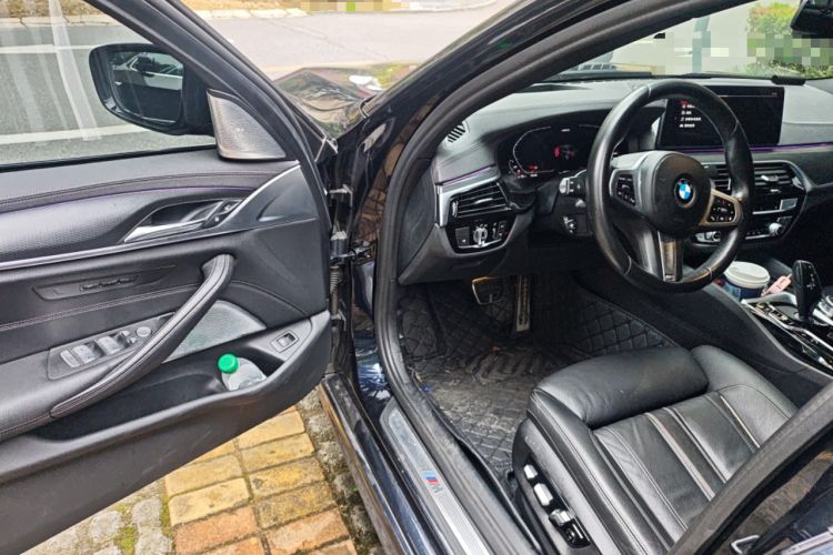 Used BMW 5 Series (Import) 2022 530i Sport Line M Sport Package