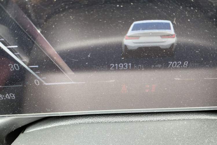 Used BMW 3 Series 2023 325Li M Sport Night Edition Package Odometer Close Up