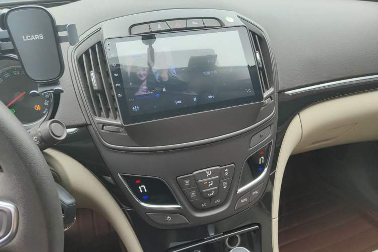 Used Buick Regal 2015 2.0L Leading Fashion Edition
