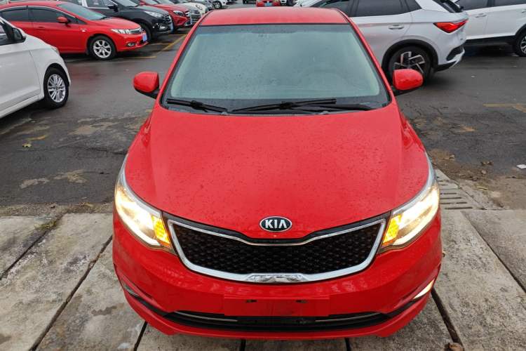 Used Kia K2 2015 Sedan 1.4L MT GLS