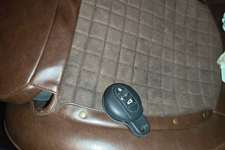 Used MINI Countryman 2017 1.5T COOPER ALL4 Vehicle Key