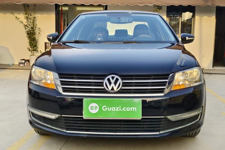 Used Volkswagen Lavida 2013 Revised Classic 1.6L Manual Fashion Edition Front