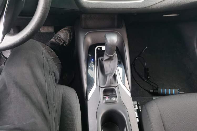 Used Toyota Corolla 2021 Dual-Motor 1.8L E-CVT Elite Edition Gear Lever