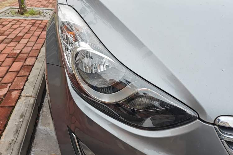 Used Hyundai Elantra (5th Generation / Langdong) 2012 1.6L Automatic Prestige Model