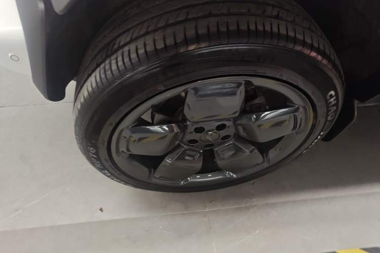 Used iCAR V23 2025 501 Four-Wheel Drive Intelligent Driving Version