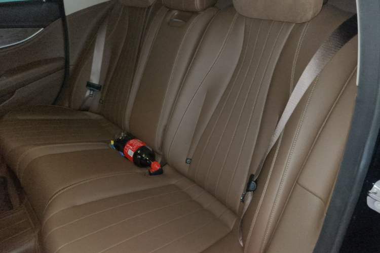 Used Mercedes-Benz E-Class 2022 E 260 L
