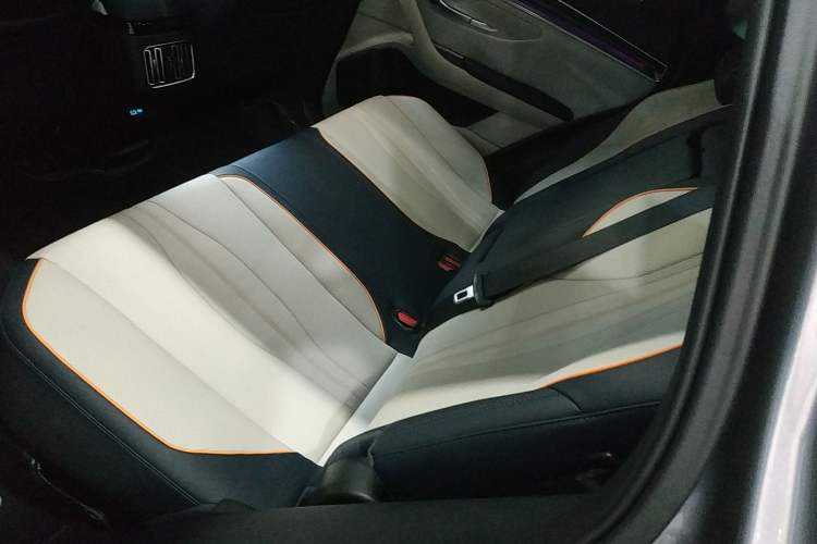 Used BYD Song PLUS New Energy 2024 Honor Edition EV 520km Flagship Model
