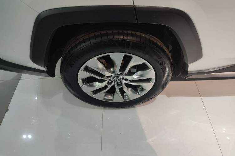 Used Toyota Wildlander 2022 2.0L CVT Two-Wheel Drive Luxury PLUS Edition
